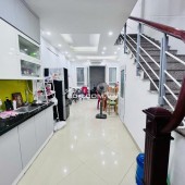 Nhà Thái Hà - Trung Liệt, 5tầng, MT4m, 40m2 sáng - đẹp sẵn ở